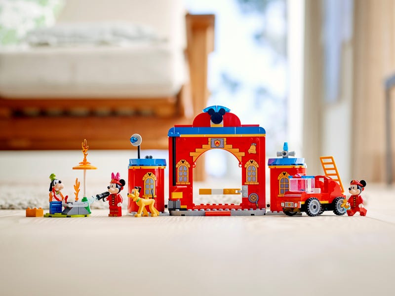 Lego Mickey and Friends Fire Station